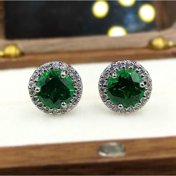 2.50CT Green Emerald Round Cut Halo Luxury Stud Earrings in Sterling Silver - Picture 4 of 11